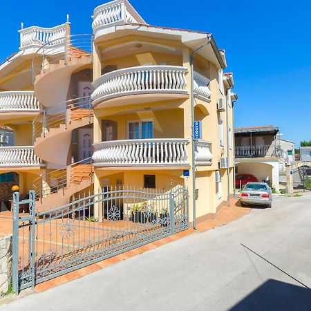 Apartment Ani Vodice Exterior foto